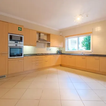 Townhouse Vila Da Praia * Praia del Rei