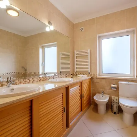 Townhouse Vila Da Praia * Praia del Rei